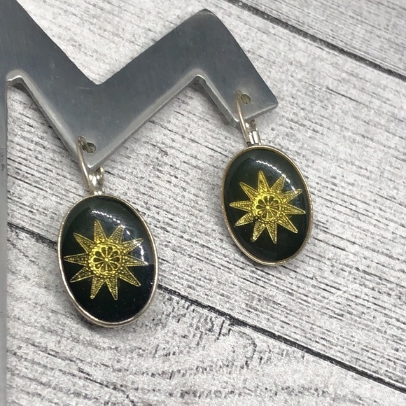 Vintage silver tone sunburst lucite oval earrings statement - Picture 1 of 6